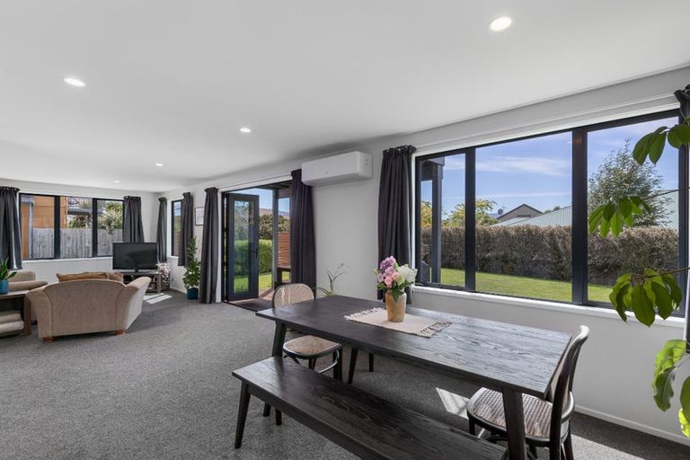 Photo of property in 77 Meadowstone Drive, Wanaka, 9305