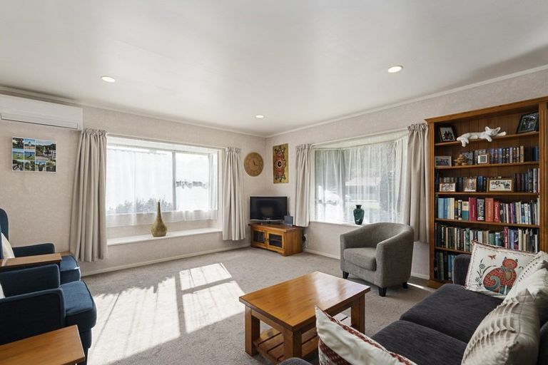 Photo of property in 86 Elizabeth Street, Waikanae, 5036