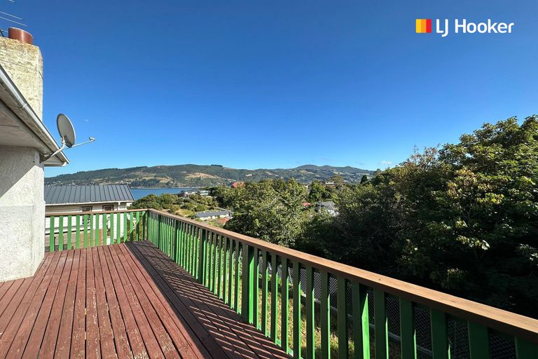 Photo of property in 15 Porterfield Street, Macandrew Bay, Dunedin, 9014