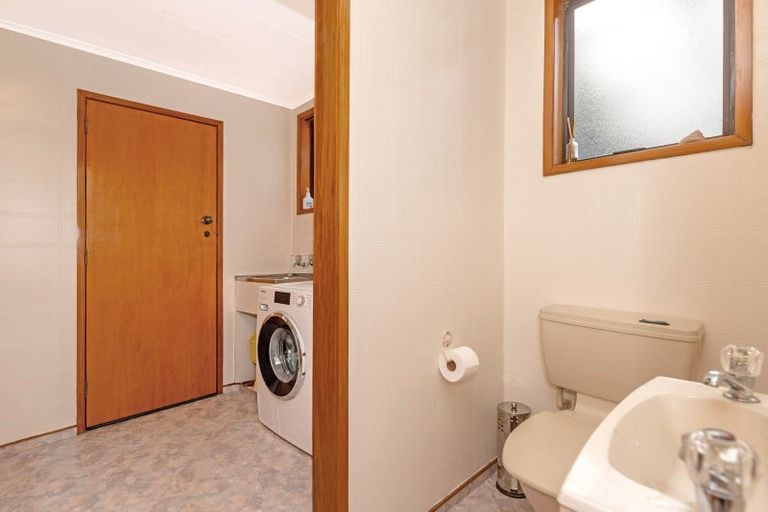 Photo of property in 11 Oak Street, Mangapapa, Gisborne, 4010