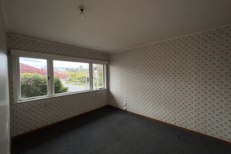 Photo of property in 37 Shoreham Street, Avondale, Auckland, 0600
