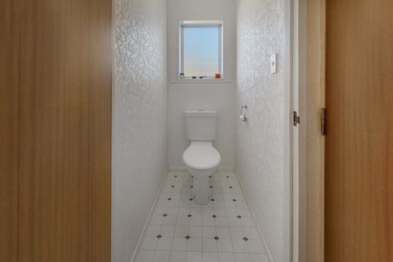 Photo of property in 1/6 Keeney Court, Papakura, 2110