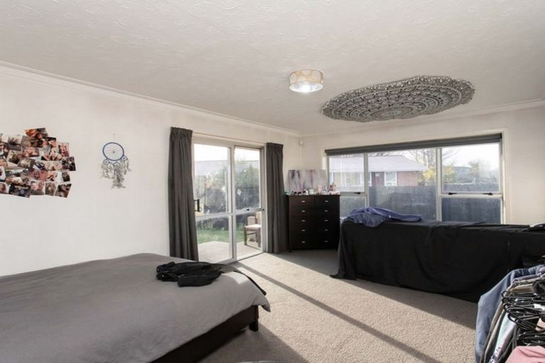 Photo of property in 43 Bourne Crescent, Papanui, Christchurch, 8053