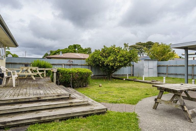 Photo of property in 45 Caernarvon Drive, Flaxmere, Hastings, 4120