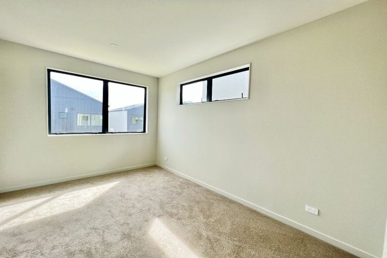 Photo of property in 42 Tahetoka Street, Westgate, Auckland, 0814