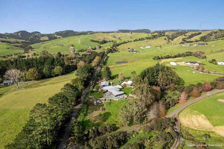 Photo of property in 318 Inland Road, Helensville, 0875