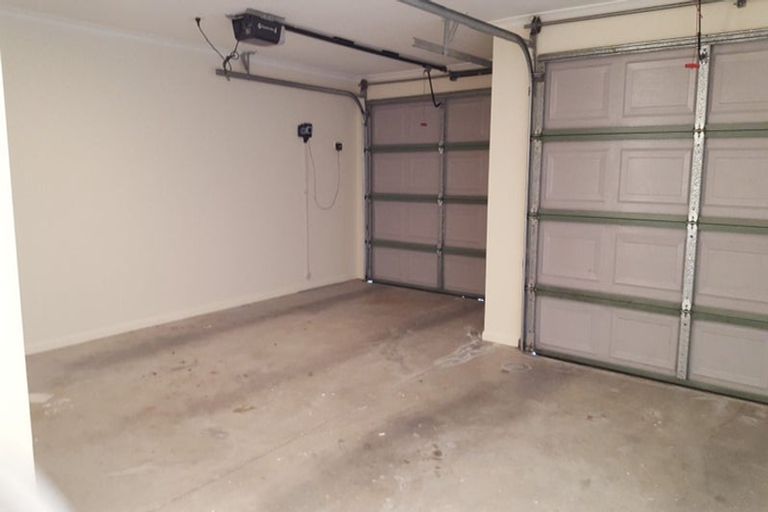 Photo of property in 88 Bluebird Crescent, Unsworth Heights, Auckland, 0632