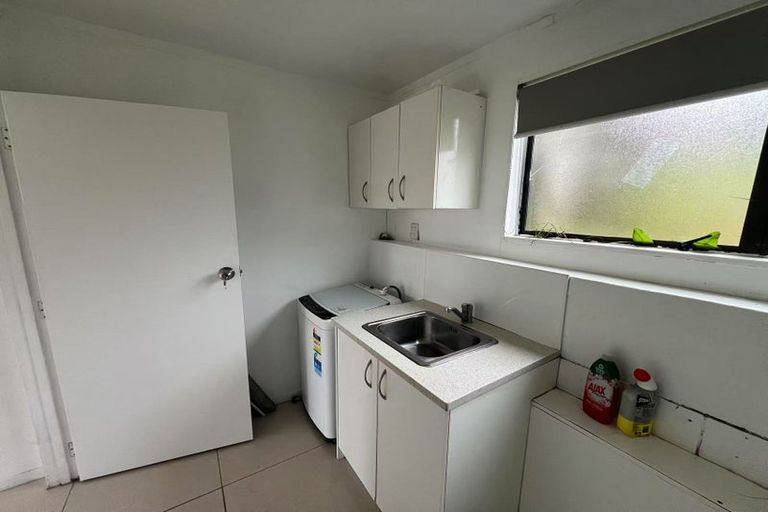 Photo of property in 22 Goodwood Drive, Goodwood Heights, Auckland, 2105