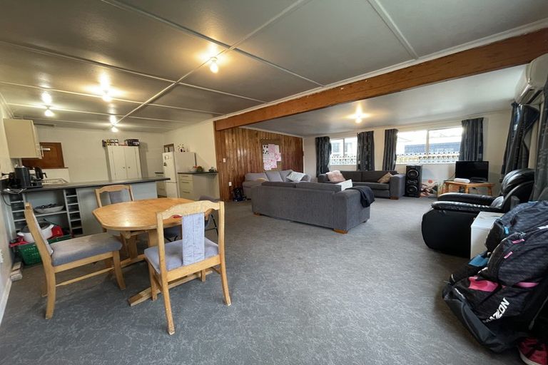 Photo of property in 27 Tensing Place, Sockburn, Christchurch, 8042