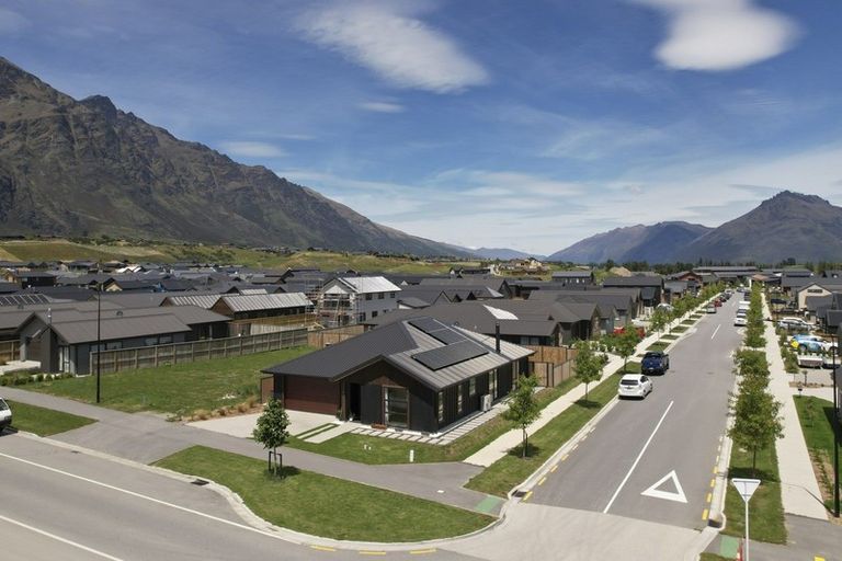 Photo of property in 77 Jack Hanley Drive, Jacks Point, Queenstown, 9371