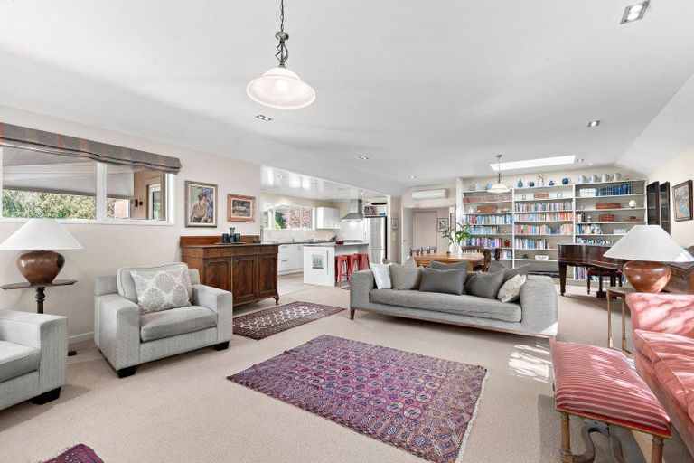 Photo of property in 62 Adamson Drive, Arrowtown, 9302