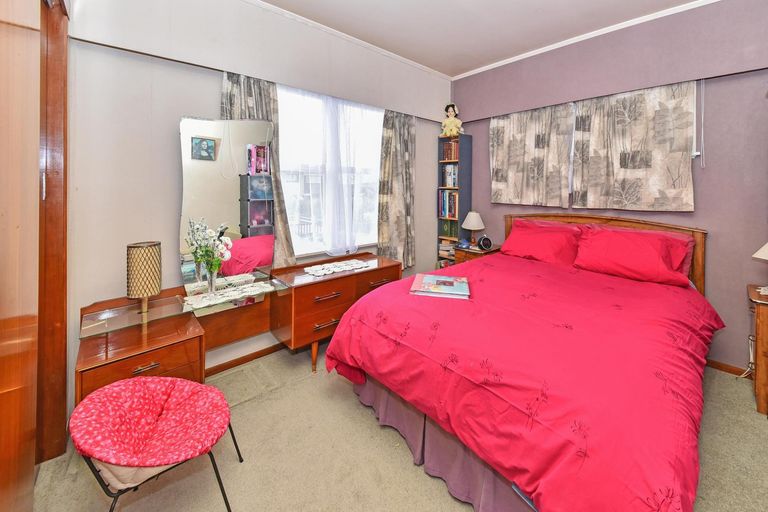 Photo of property in 12 Bexley Place, Pahurehure, Papakura, 2113