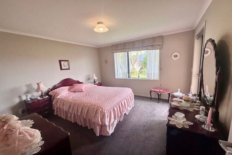 Photo of property in 71 Warburton Crescent, Te Awamutu, 3800