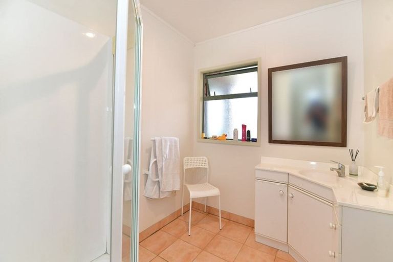 Photo of property in 1/214 Parkhurst Road, Parakai, 0830