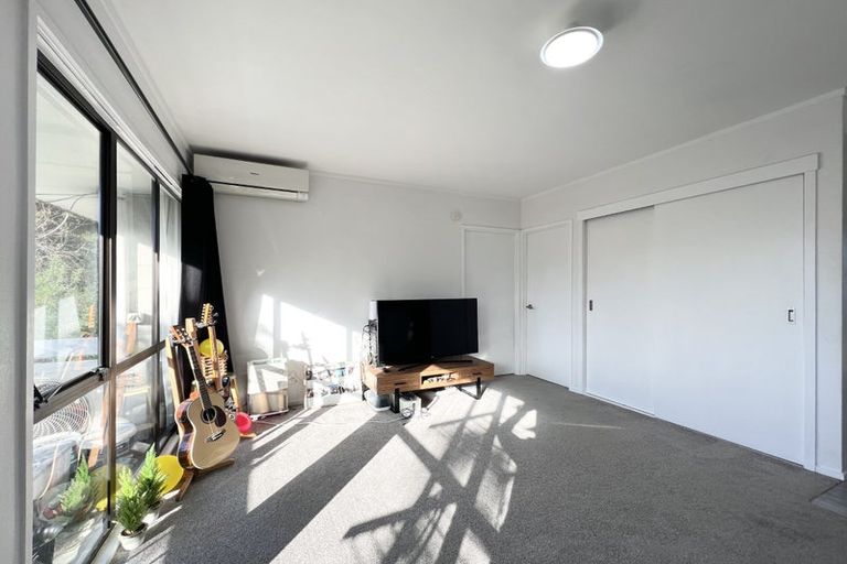 Photo of property in 9/1 Glen Road, Browns Bay, Auckland, 0630