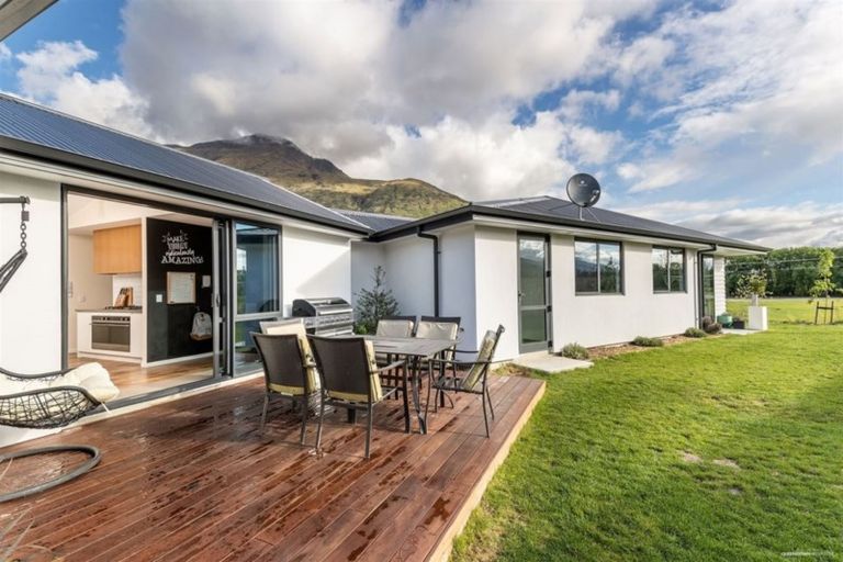 Photo of property in 105 Stalker Road, Lower Shotover, Queenstown, 9304