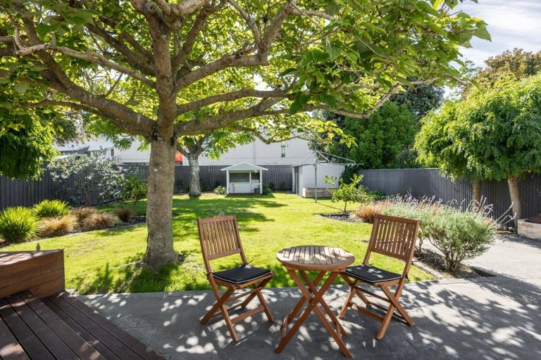 Photo of property in 127 Vigor Brown Street, Napier South, Napier, 4110