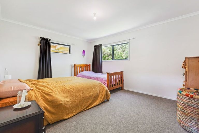 Photo of property in 14 Arthur Road, Paraite, New Plymouth, 4373