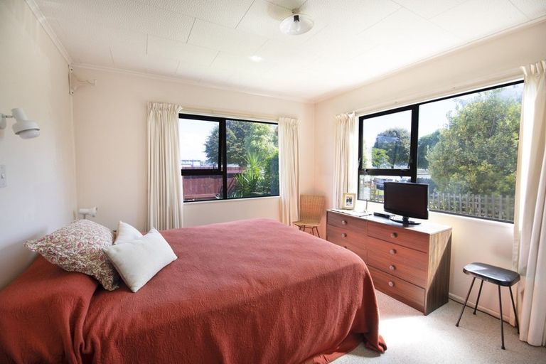 Photo of property in 1/279 Taradale Road, Pirimai, Napier, 4112