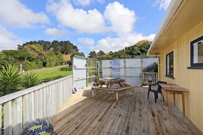 Photo of property in 1 Mchardy Place, Glenfield, Auckland, 0627