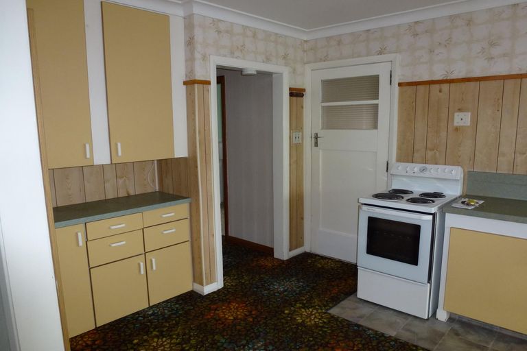 Photo of property in 38 Aberdeen Avenue, Takaro, Palmerston North, 4412