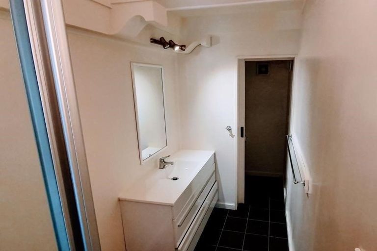 Photo of property in 1/129 Grafton Road, Grafton, Auckland, 1010