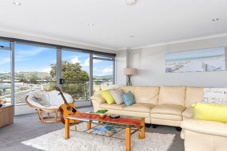 Photo of property in 898 Papamoa Beach Road, Papamoa Beach, Papamoa, 3118