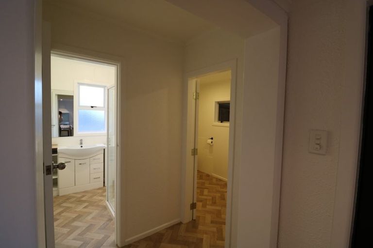 Photo of property in 3 Cutfield Street, Inglewood, 4330