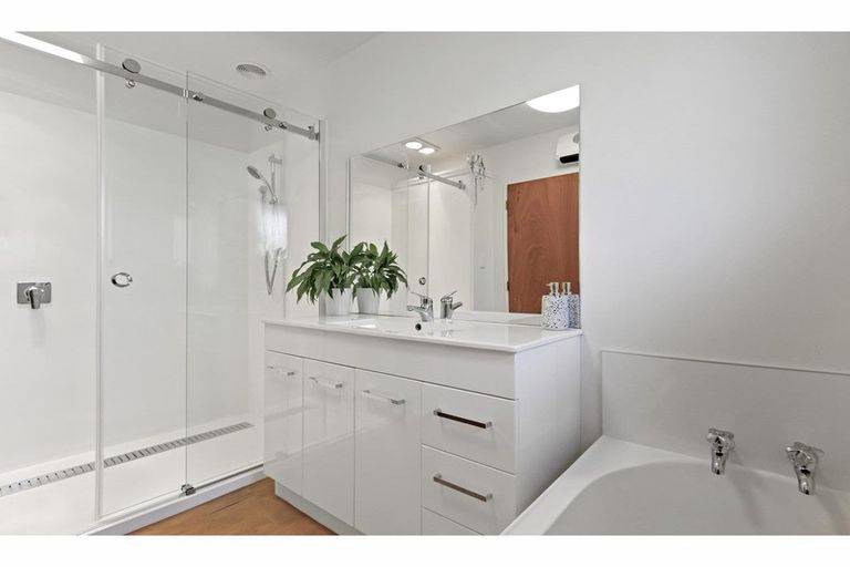 Photo of property in 14 Noble Place, Halswell, Christchurch, 8025