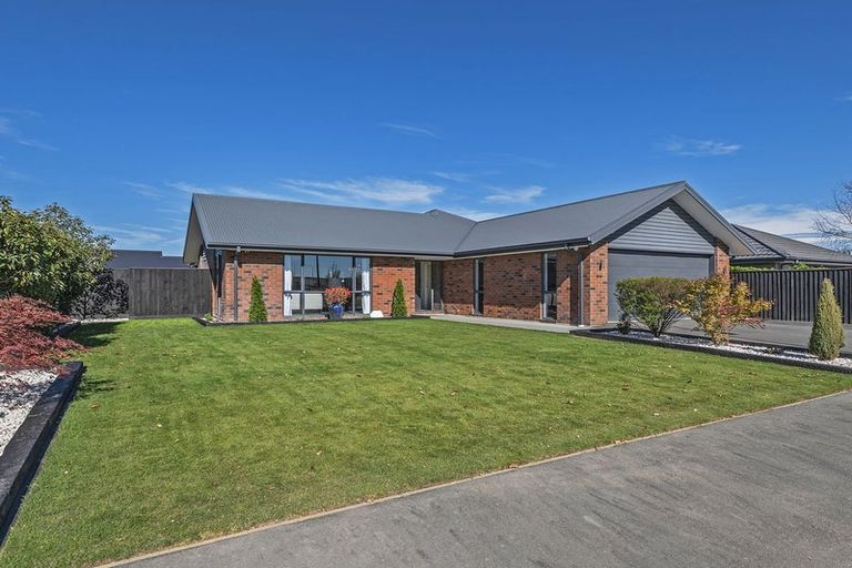 Photo of property in 25 Navy Loop, Rolleston, 7614