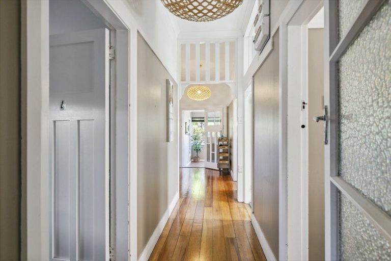 Photo of property in 36 Revans Street, Miramar, Wellington, 6022