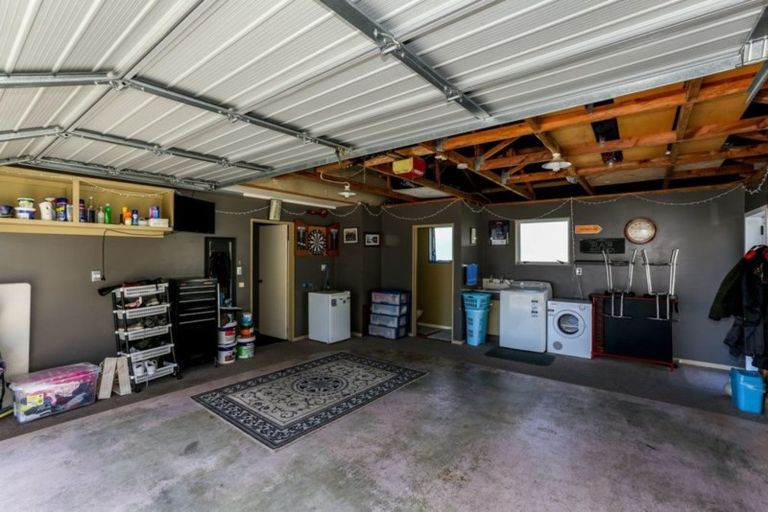 Photo of property in 9 Fantome Place, Whalers Gate, New Plymouth, 4310