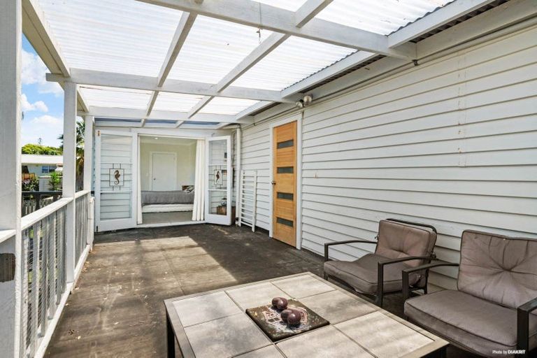 Photo of property in 4 Matai Road, Stanmore Bay, Whangaparaoa, 0932