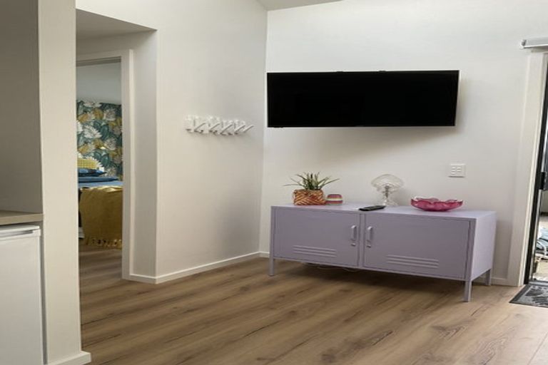 Photo of property in 104 Elizabeth Street, Mount Victoria, Wellington, 6011