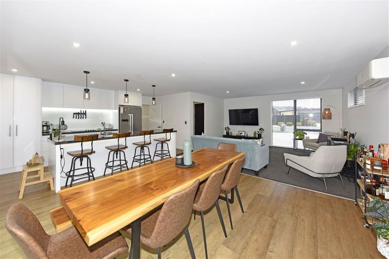 Photo of property in 10 Ruston Lane, Halswell, Christchurch, 8025