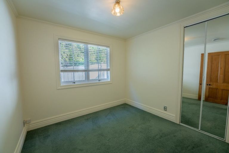 Photo of property in 34 William Bond Street, Stanley Point, Auckland, 0624