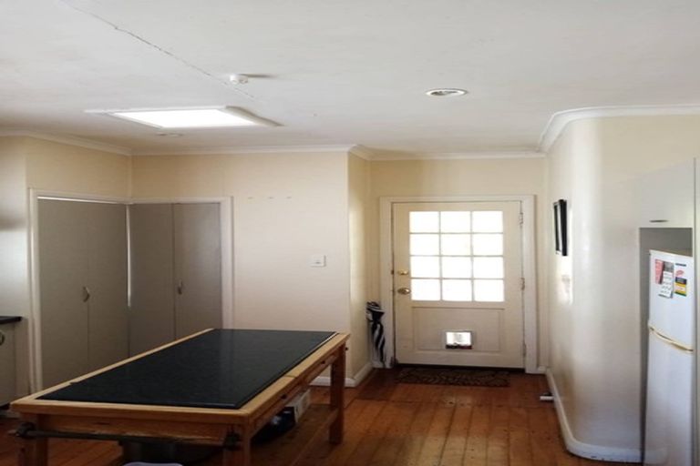 Photo of property in 8 Pimble Avenue, Karori, Wellington, 6012