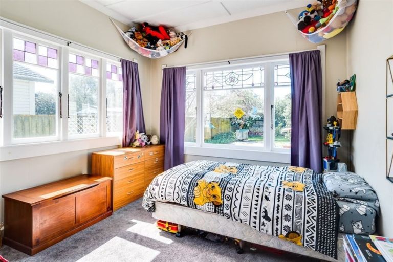 Photo of property in 17 Chambers Street, Te Awa, Napier, 4110