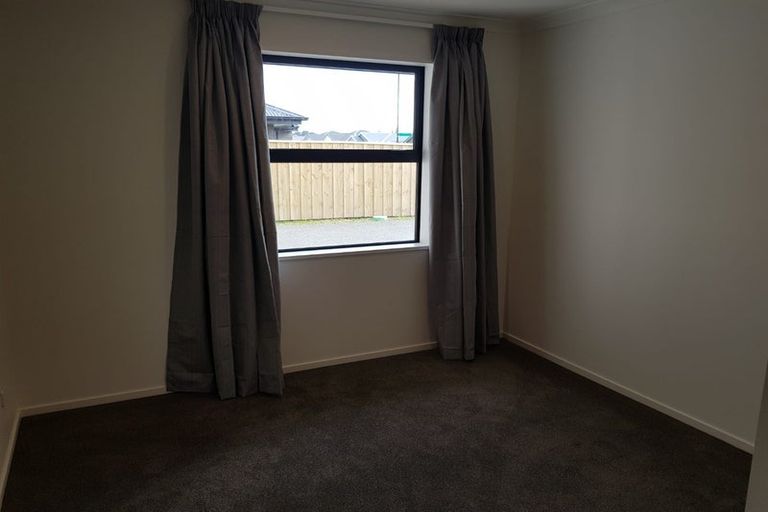 Photo of property in 76b Watkins Drive, Rangiora, 7400
