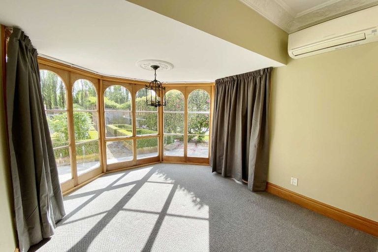 Photo of property in 163 Gardiners Road, Harewood, Christchurch, 8051