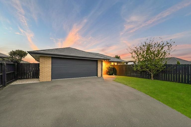 Photo of property in 31 Makawe Roa Street, Marshland, Christchurch, 8083