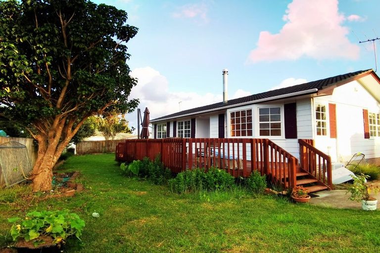 Photo of property in 130 Pigeon Mountain Road, Half Moon Bay, Auckland, 2012