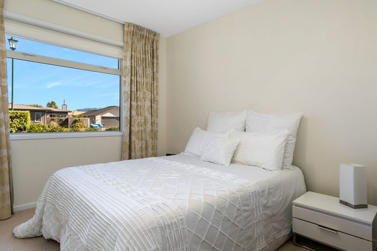 Photo of property in 2 Loloma Way, Wharewaka, Taupo, 3330