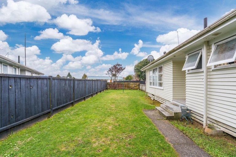 Photo of property in 13 Te Rangitautahanga Road, Turangi, 3334