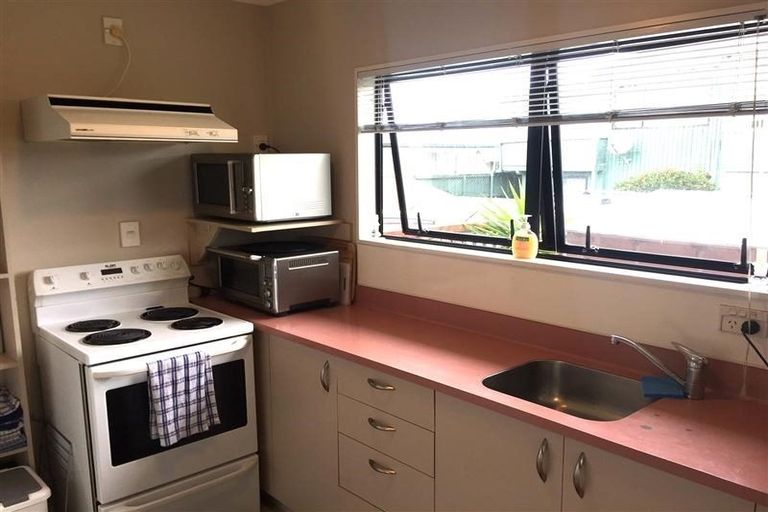 Photo of property in 1/143 Centreway Road, Orewa, 0931