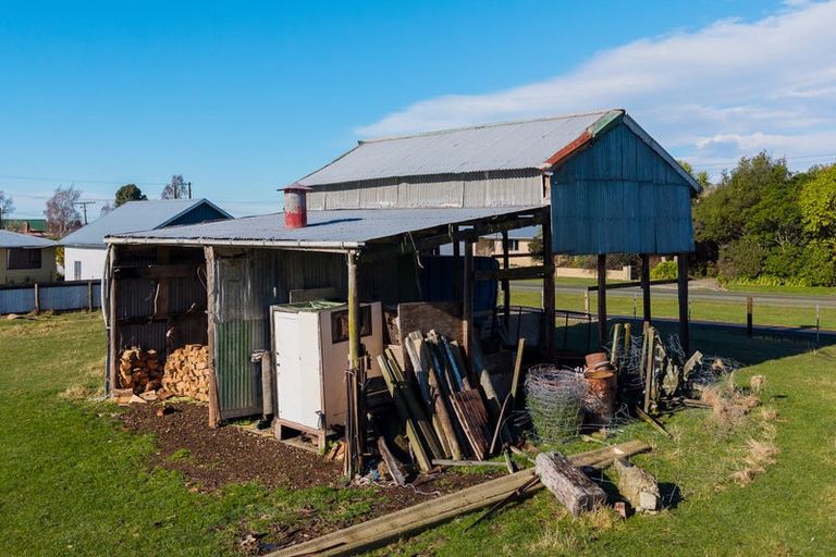 Photo of property in 15 Victoria Street, Waimate, 7924