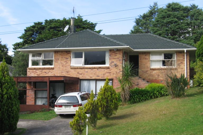 Photo of property in 66 Stottholm Road, Titirangi, Auckland, 0604