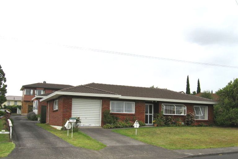 Photo of property in 1/3a Gordon Avenue, Forrest Hill, Auckland, 0620