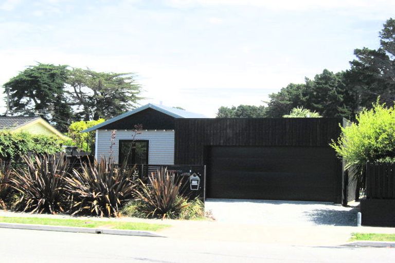 Photo of property in 276 Estuary Road, South New Brighton, Christchurch, 8062