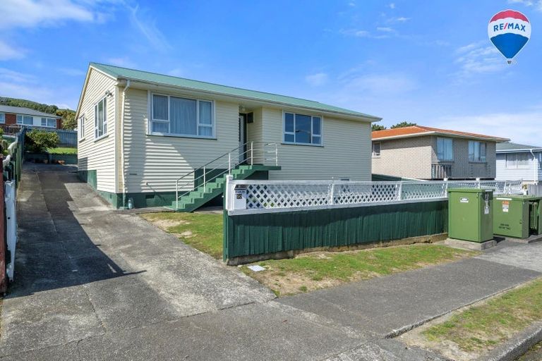 Photo of property in 50 Arahura Crescent, Waitangirua, Porirua, 5024
